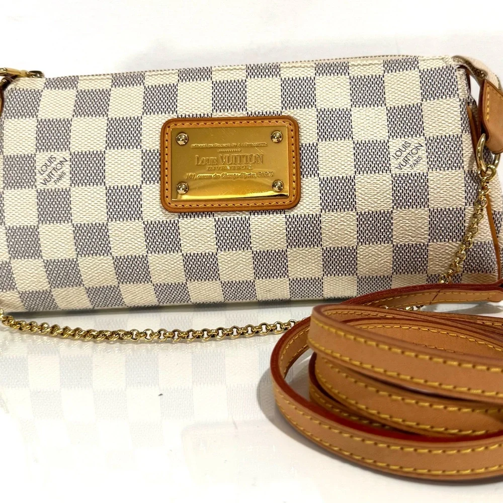 Louis Vuitton Eva Clutch in Damier Azur - Picture 3 of 11